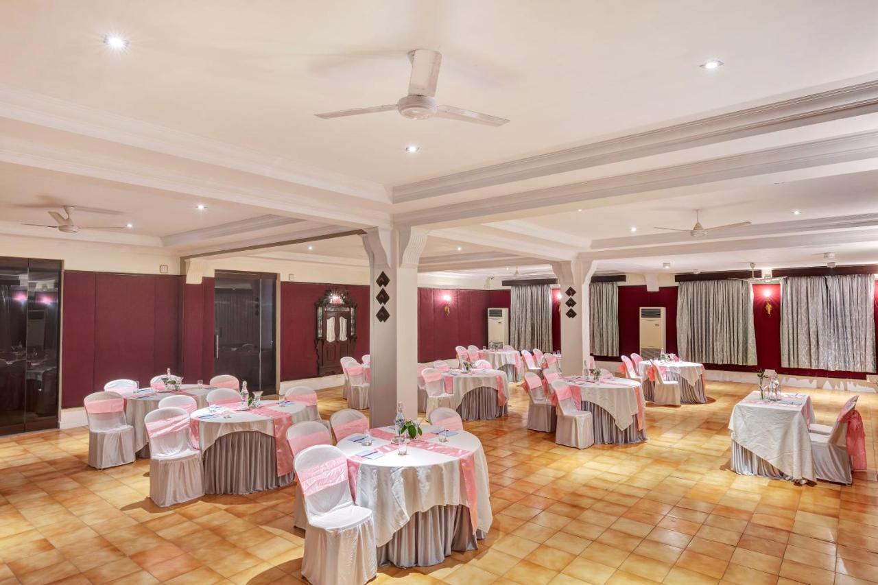 Club Mahindra Acacia Palms Hotel Colva Bagian luar foto