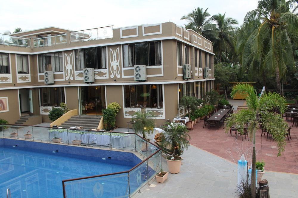 Club Mahindra Acacia Palms Hotel Colva Bagian luar foto