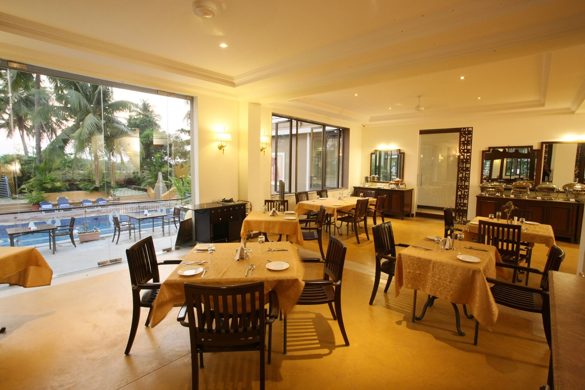 Club Mahindra Acacia Palms Hotel Colva Bagian luar foto